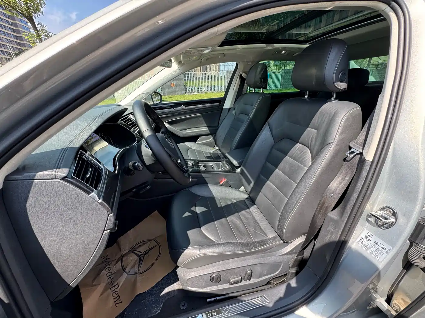 Volkswagen Phideon 2018 Facelift 380TSI FWD Business фото 4