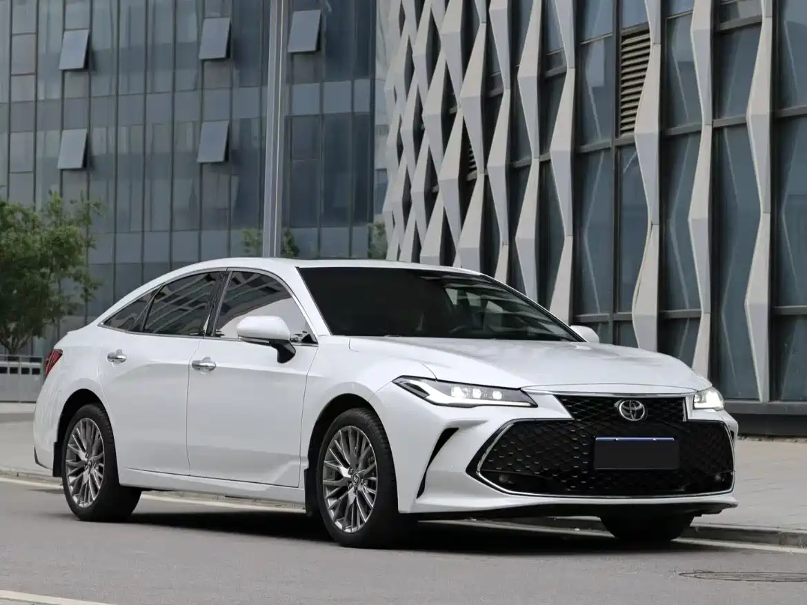 Toyota Avalon 2022 2.5L Luxury Edition фото 3