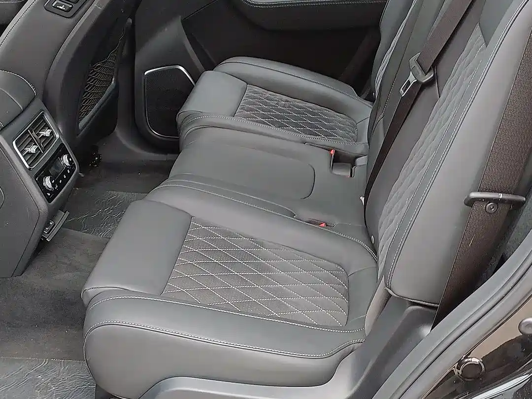 Hongqi HS7 2019 3.0T Automatic 4WD Flag Joy Edition фото 10