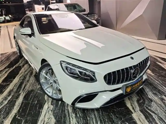 Mercedes-Benz S-Class AMG 2018 AMG S 63 4MATIC+ Coupe — фото 4
