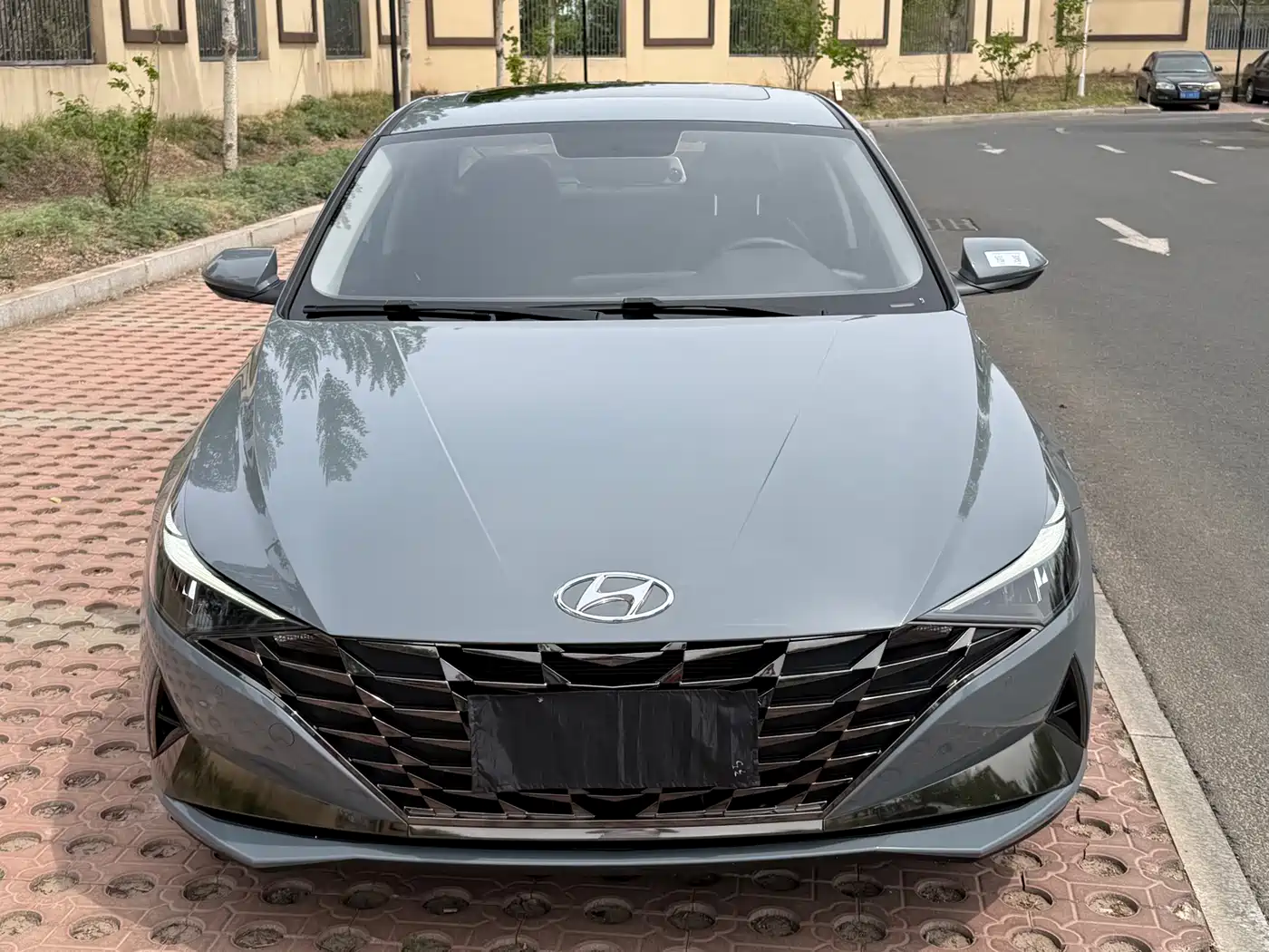 Hyundai Elantra 2022 1.5L CVT GLX Elite Edition фото 2