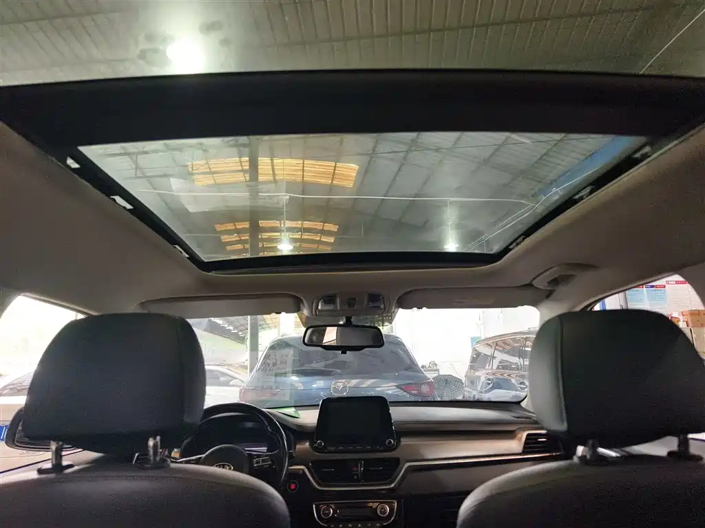 Kia Sportage 2019 2.0L Automatic Smart Luxury Edition фото 13