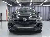 Фото 2 - Volkswagen Touareg