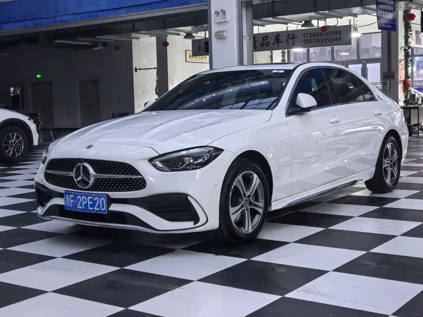 Mercedes-Benz C-Class 2023 Facelift C 200 L Sport Edition фото 4