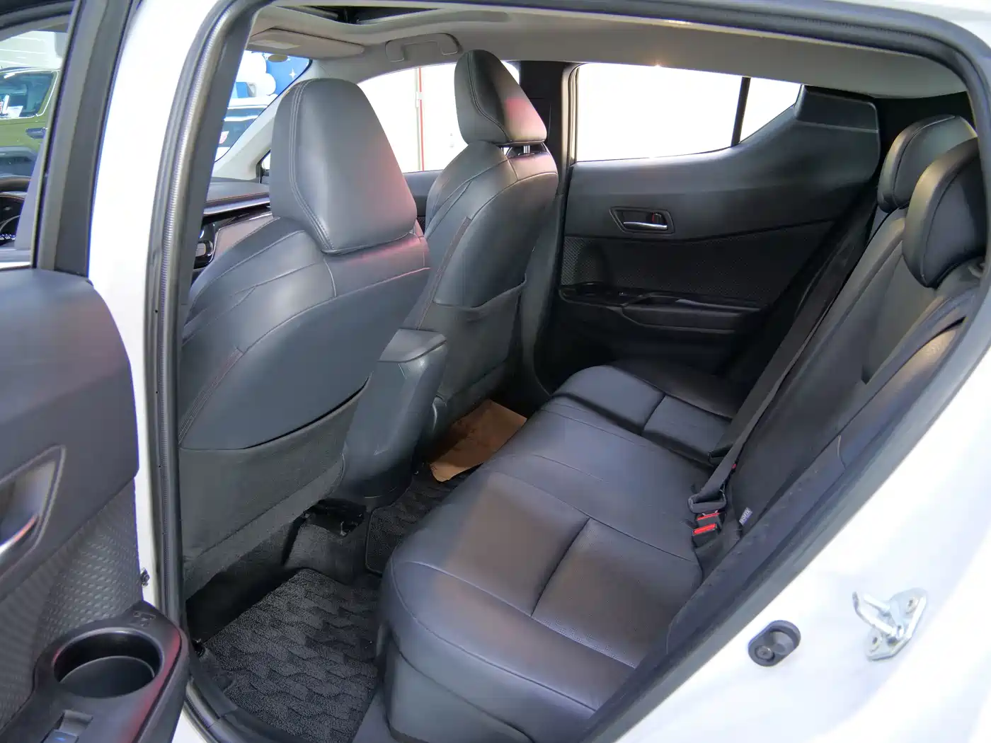 Toyota IZOA, миниатюра 13