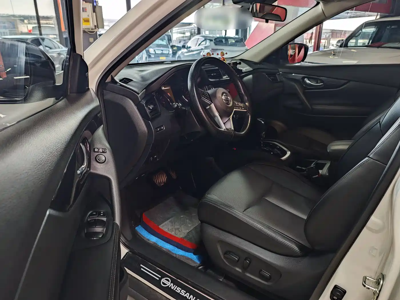 NISSAN QIJUN