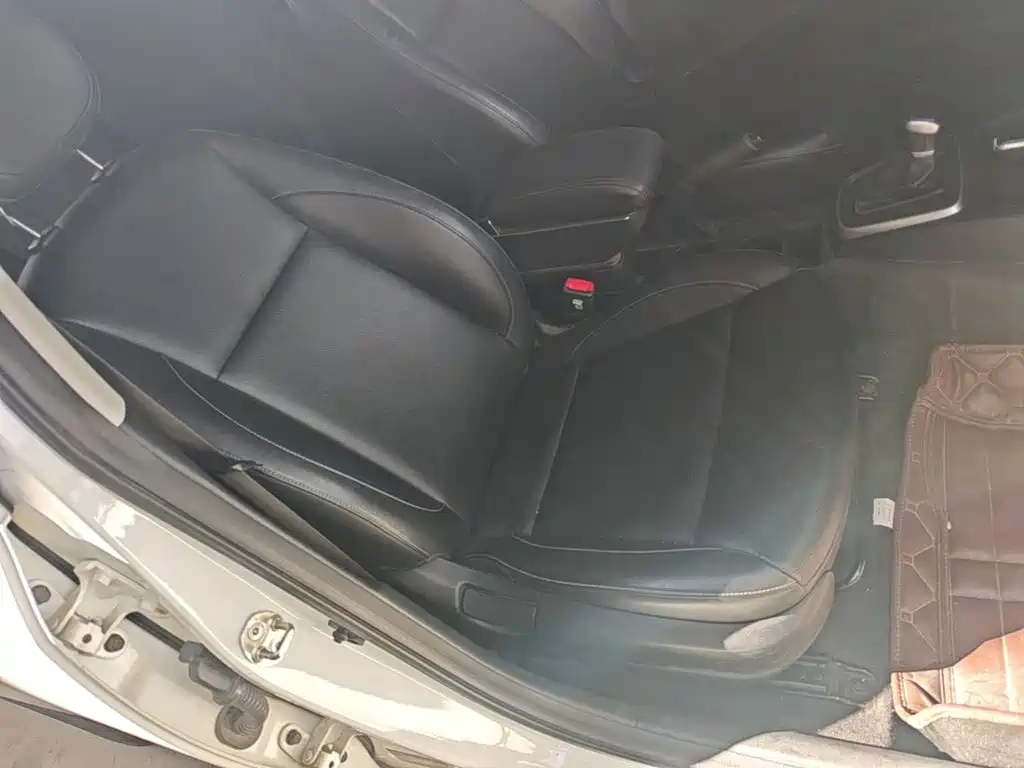 Kia K2 2017 2017 Sedan 1.4L AT GLS