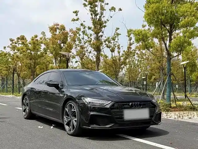 Audi A7L 2024 45TFSI S-line Dream Edition Crystal Package фото 3