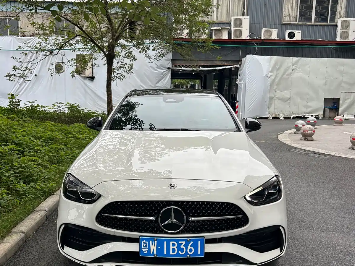 Photo 2 - Mercedes-Benz C-Class