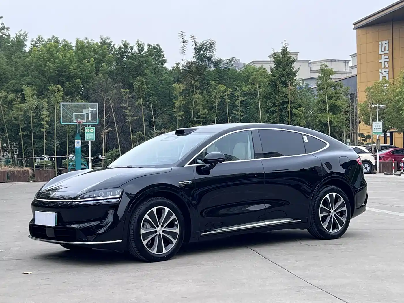 2026 Zhijie Luxeed R7