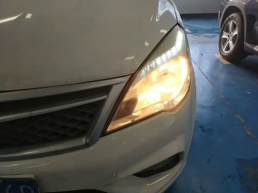 BAIC Huansu H2 2017 2016 H2E 1.5L Elite BJ415B