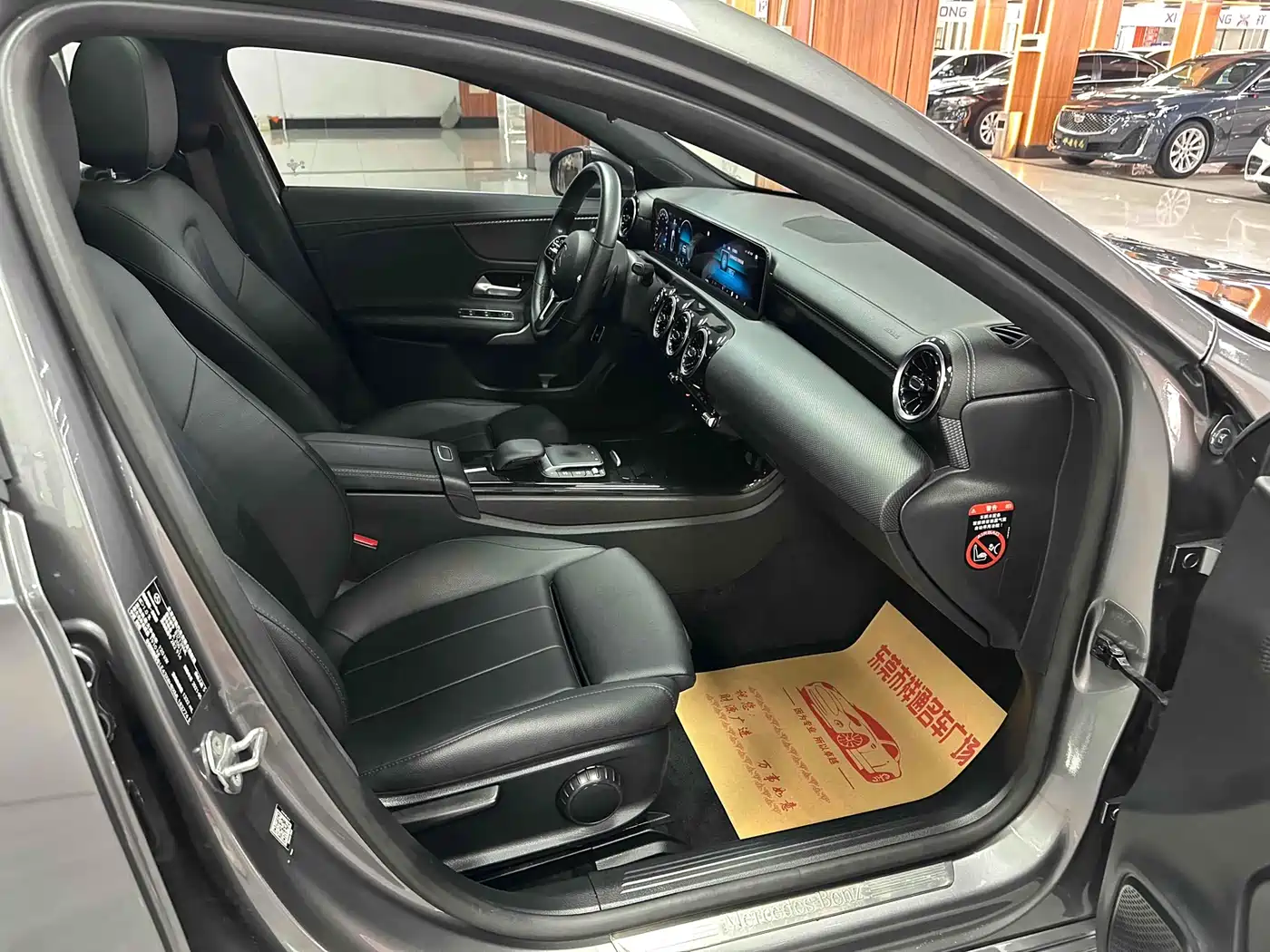 Mercedes-Benz A-Class 2022 A 200 L Sport Sedan Dynamic фото 6