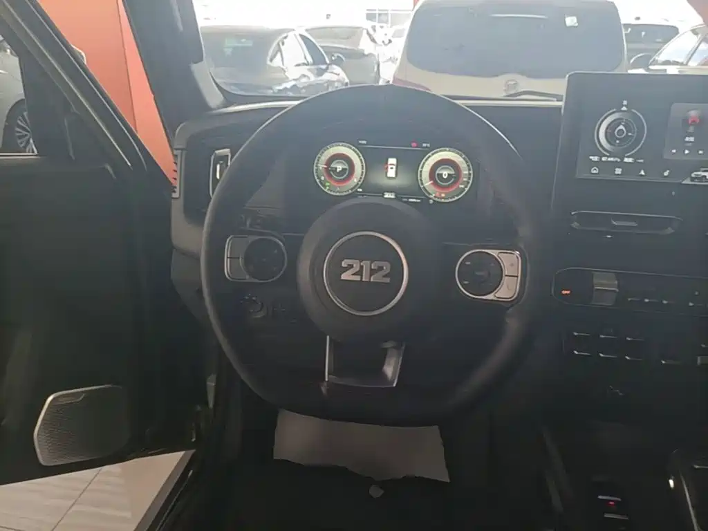 212 T01 2024 2024 2.0T Mechanic