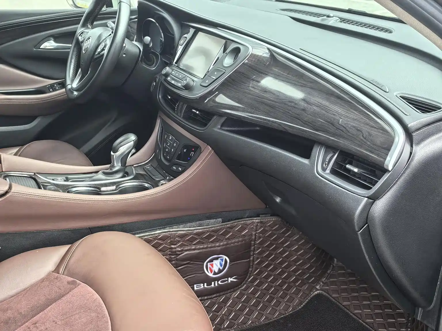 Фото 8 - Buick Envision Plus