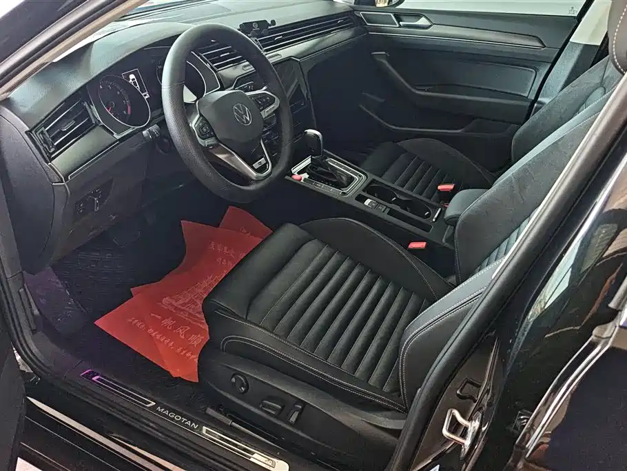 Volkswagen Magotan 2020 330TSI DSG Leading фото 9