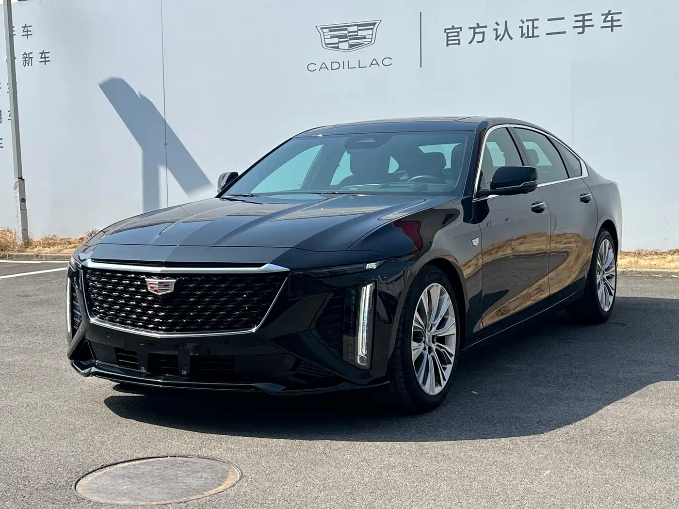 Cadillac CT6 2023 28T Platinum Model