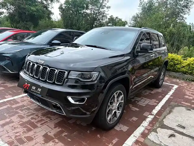 jeep grand-cherokee-(imported)
