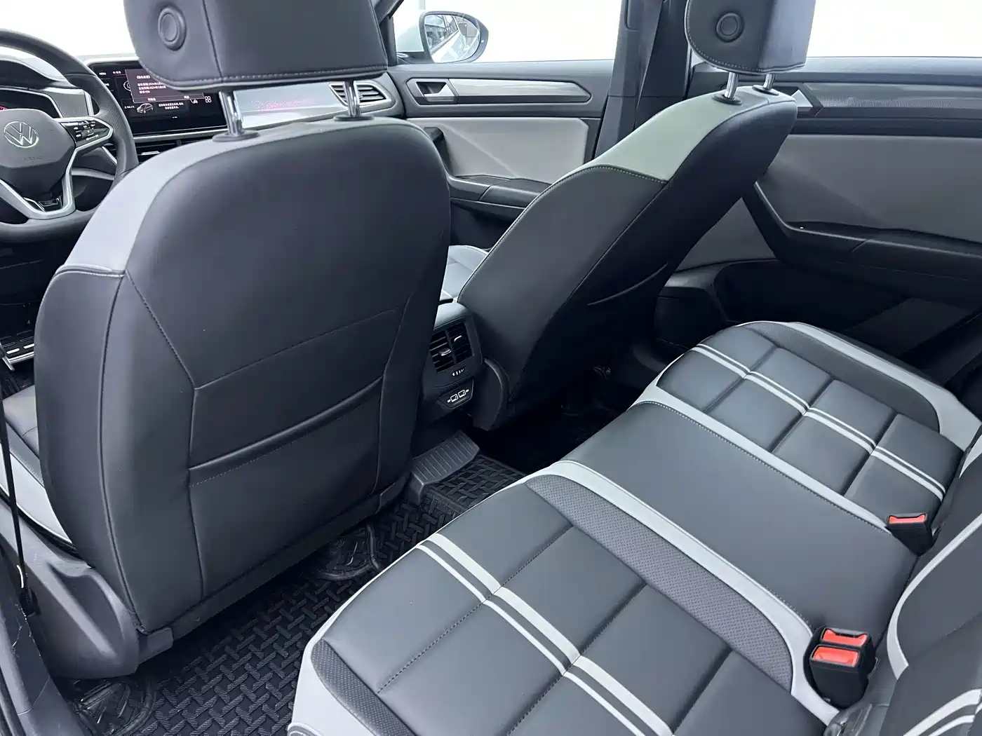 Volkswagen T-ROC 2025 2024 300TSI DSG 2WD Morning Light Edition