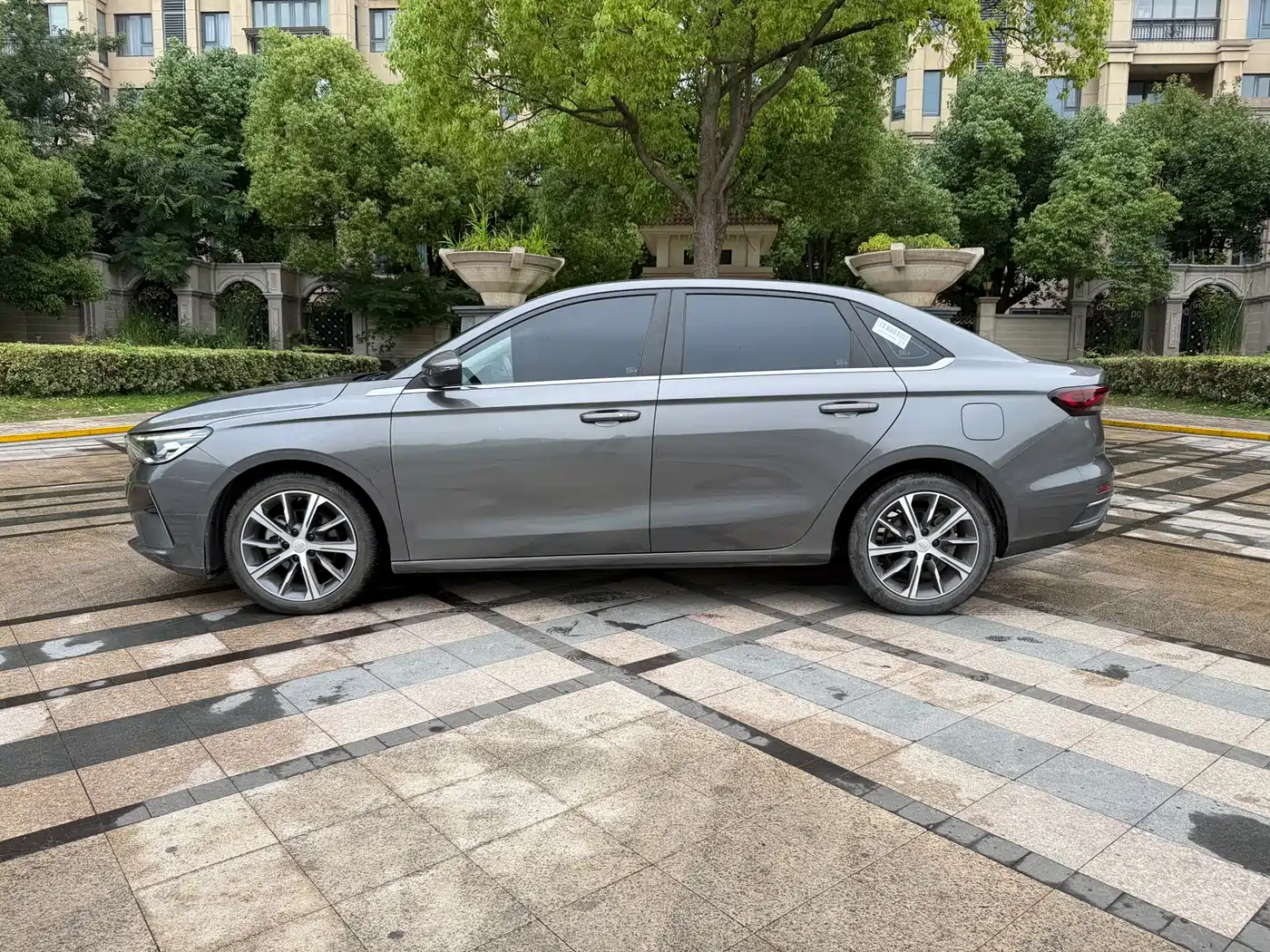 GEELY EMGRAND