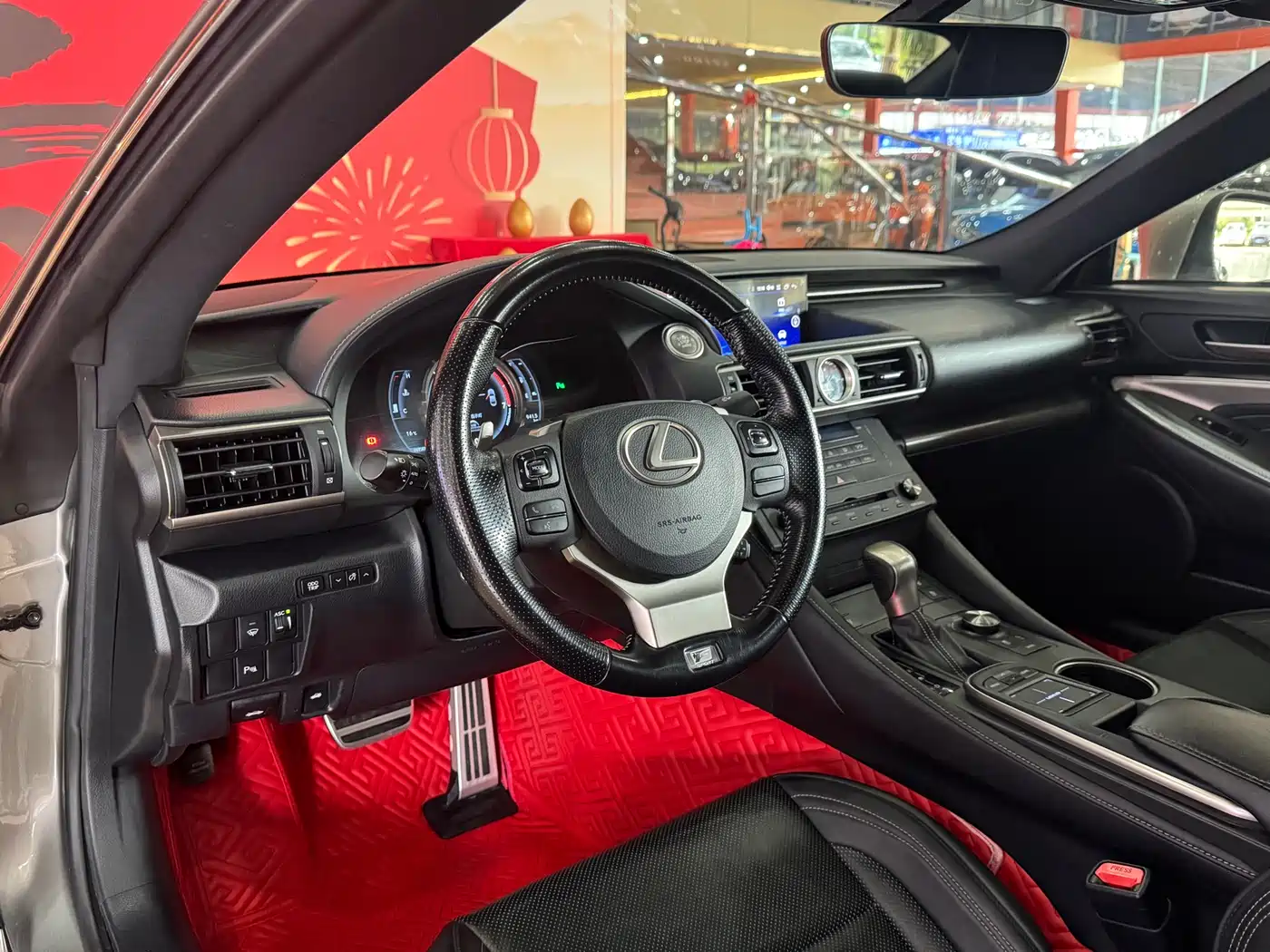 Lexus RC 2016 200t F SPORT Edition фото 7