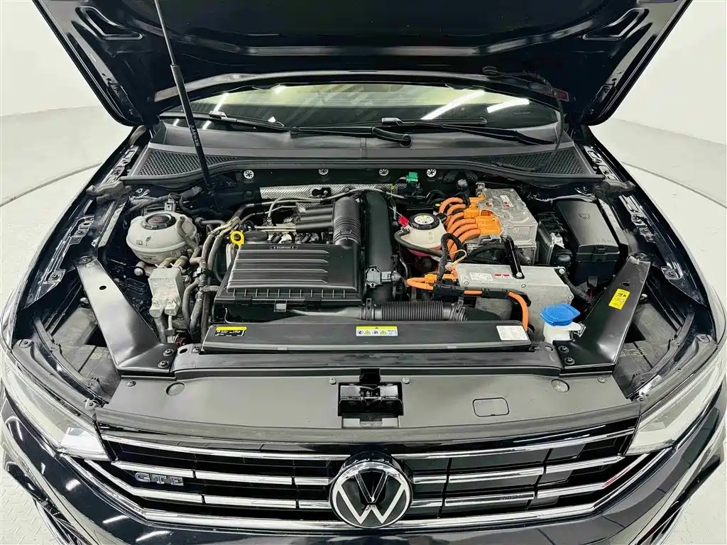 Volkswagen Magotan GTE Plug-in Hybrid 2022 GTE Luxury фото 31