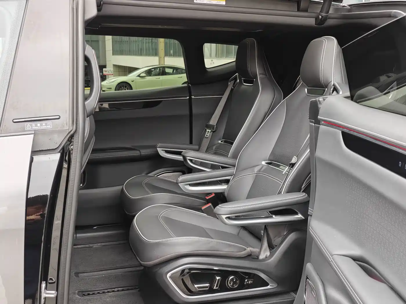 HiPhi X 2021 2021 Performance Edition 6-Seater