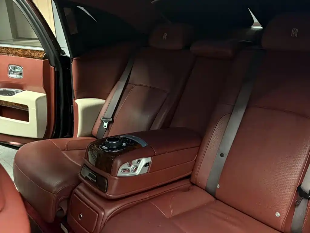 Rolls-Royce Ghost 2015 2014 6.6T Extended Edition