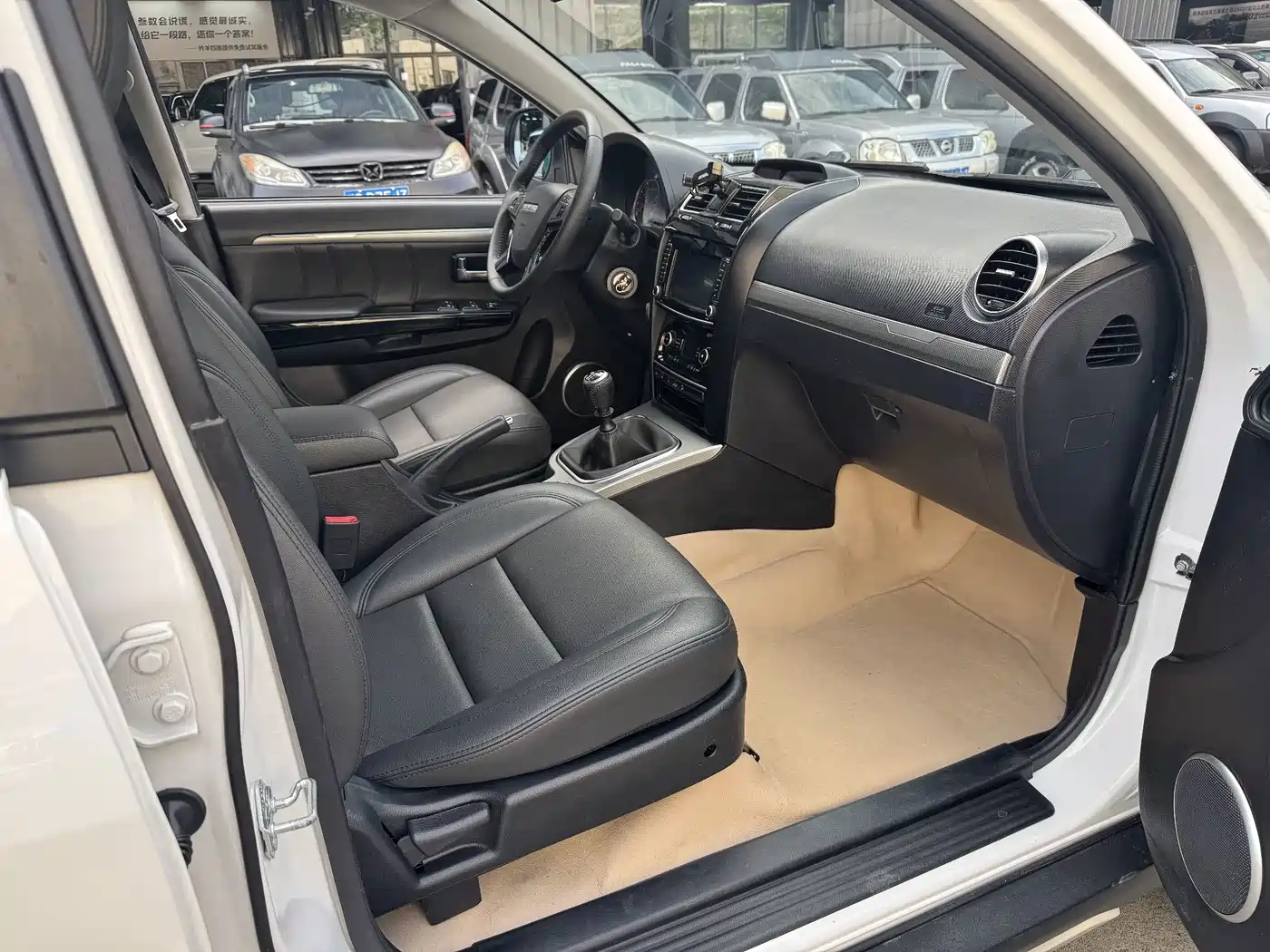 Photo 8 - Haval H5 Classic