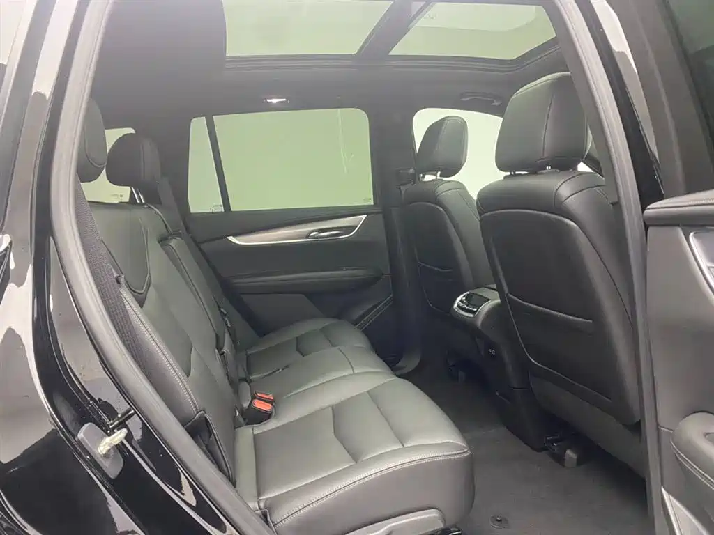 Cadillac XT6 2021 2.0T 7-Seater 2WD Trend Edition фото 25