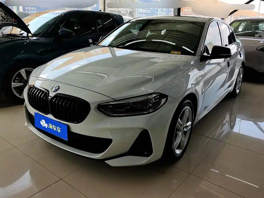 BMW 1 Series 2021 Facelift 120i M Sport Shadow Edition