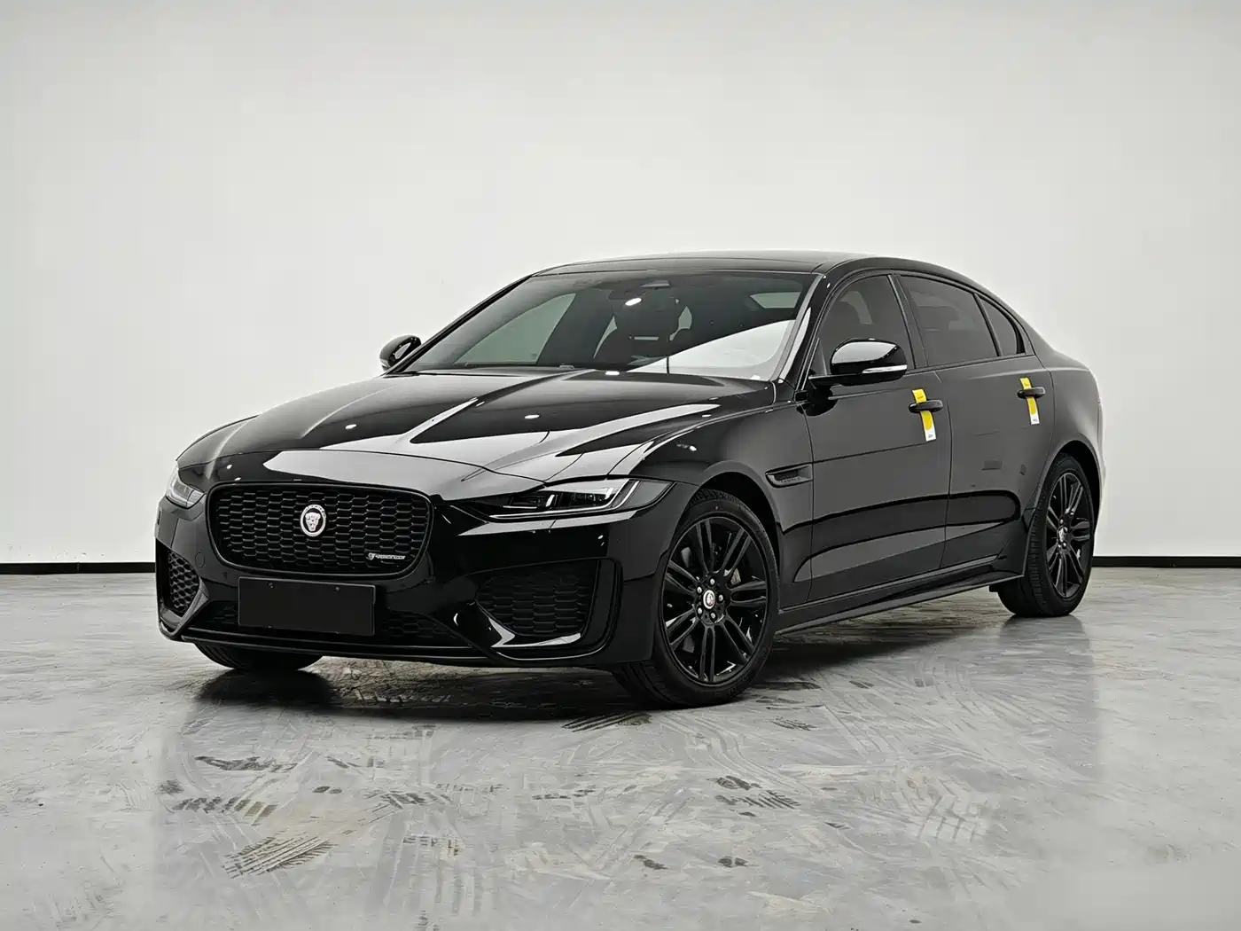 Jaguar XEL 2021 2.0T 250PS Gloss Black Sport Edition