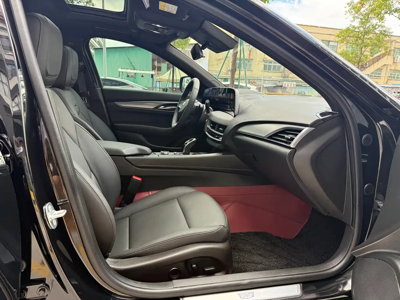 Cadillac CT5 2026 2025 Model 28T Track Performance Edition
