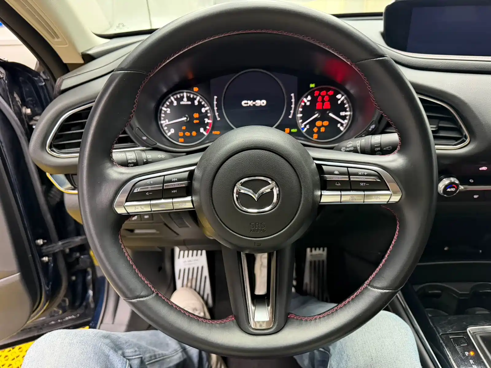 Фото 18 - Mazda CX-30