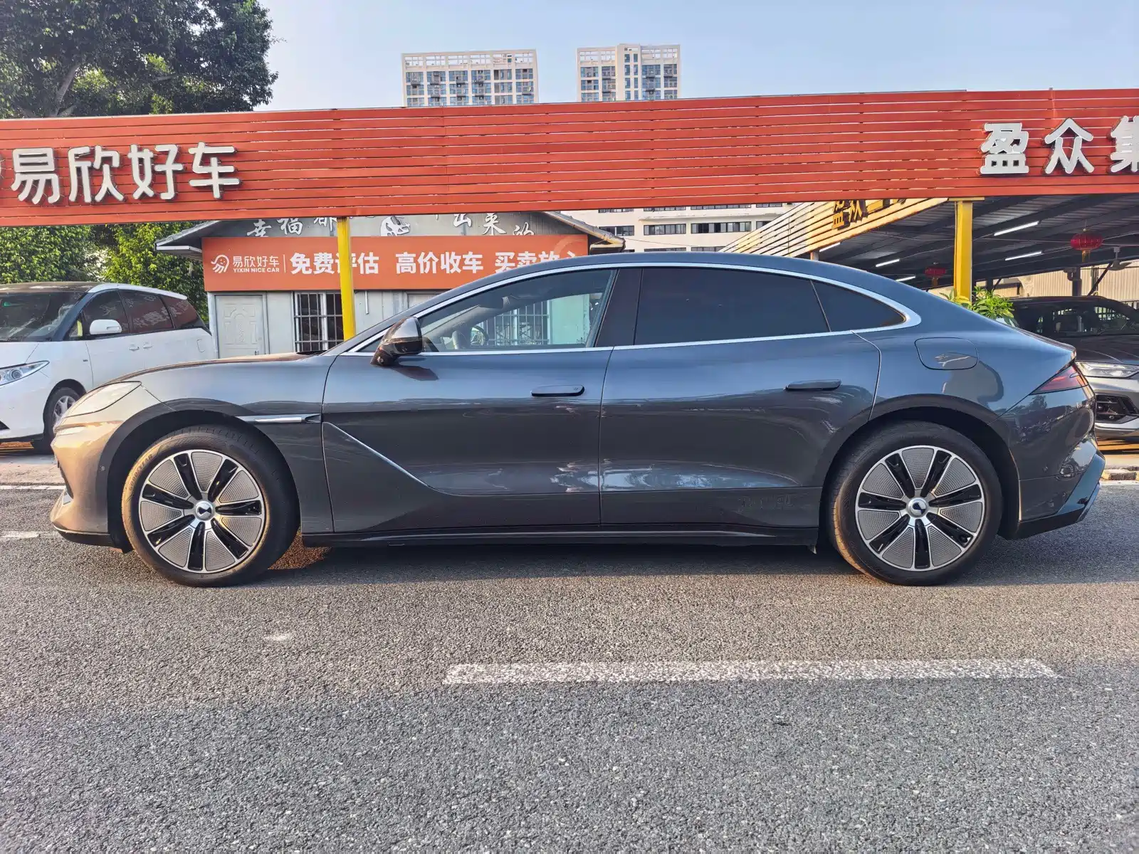 Фото 4 - Denza Z9GT