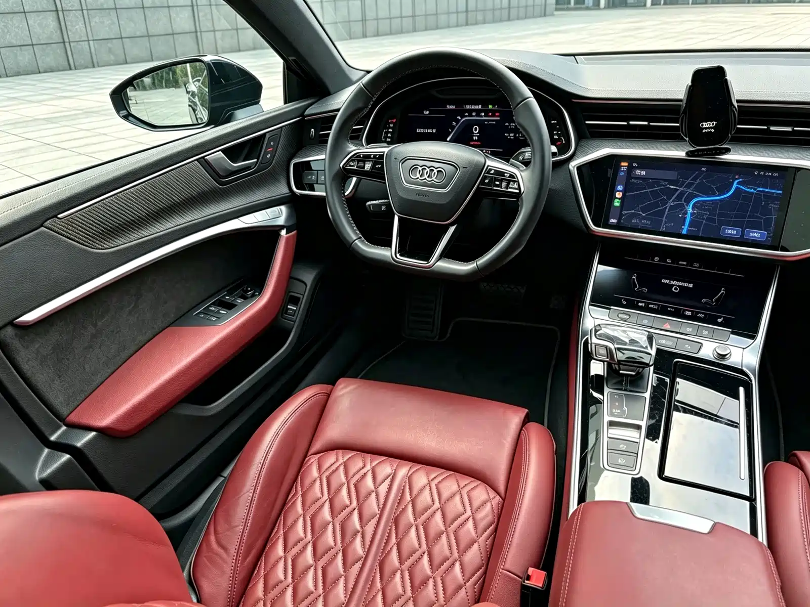 Фото 9 - Audi A7L