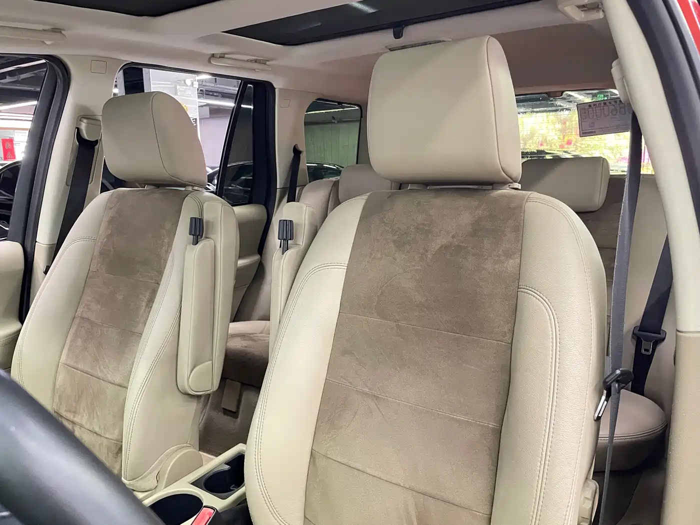 Land Rover Freelander 2 2011 3.2L China Red Limited Edition фото 31