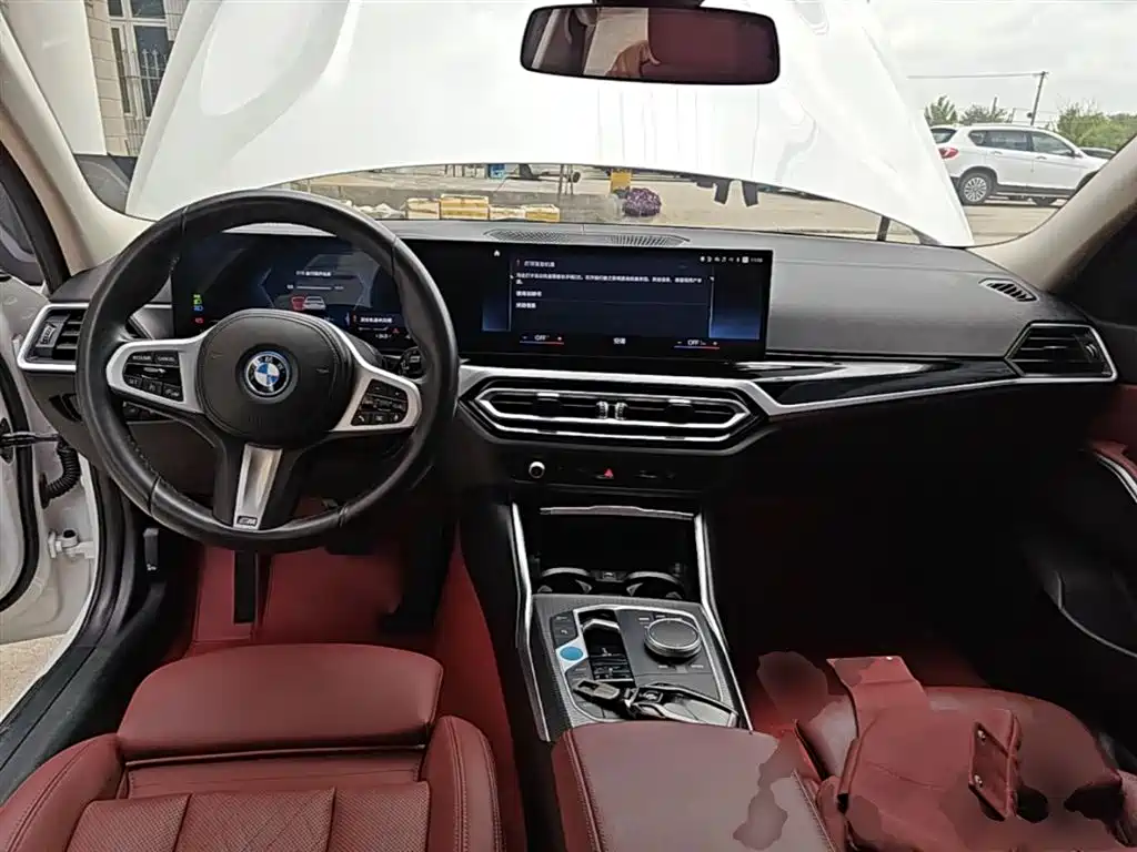 BMW i3 2023 eDrive 40 L Shadowline Package фото 10