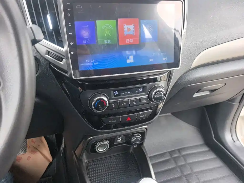 Changan CS15 2016 2016 1.5L Manual Fashion