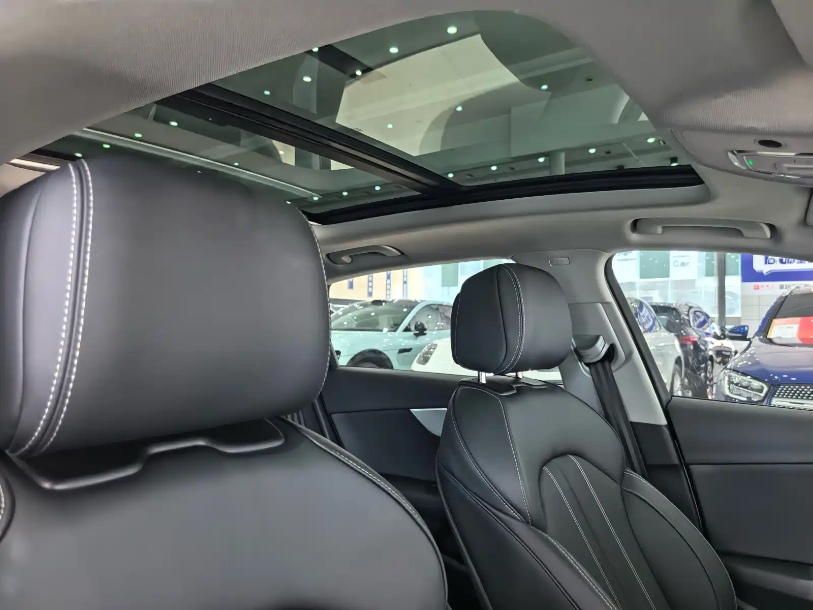 Photo 16 - Audi A4L