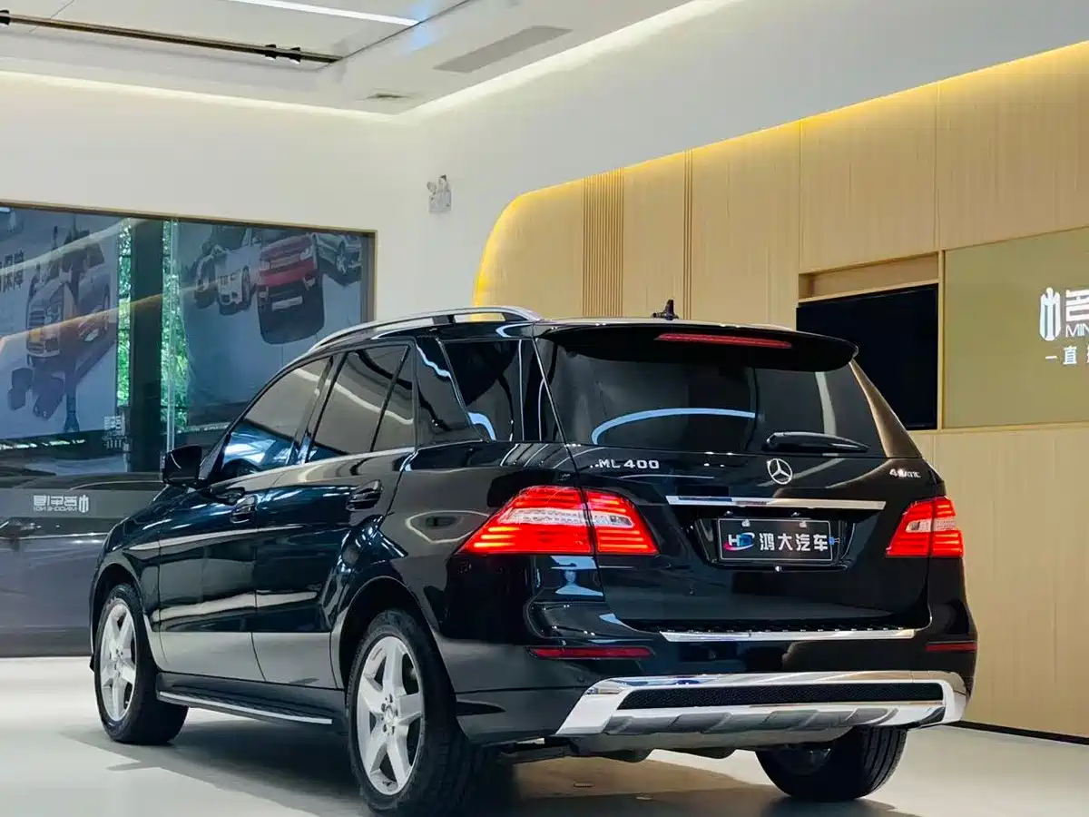 Mercedes-Benz M-Class 2015 ML 400 4MATIC Luxury фото 5