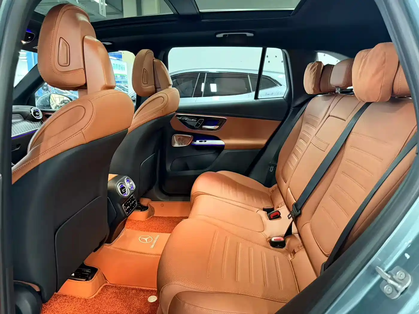 Mercedes-Benz GLC 2025 GLC 300 L 4MATIC Luxury 5-seater фото 10