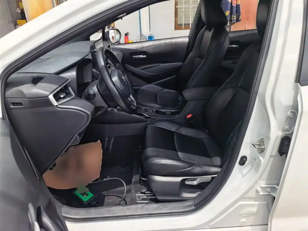 Toyota Levin 2022 185T CVT Luxury Edition фото 15