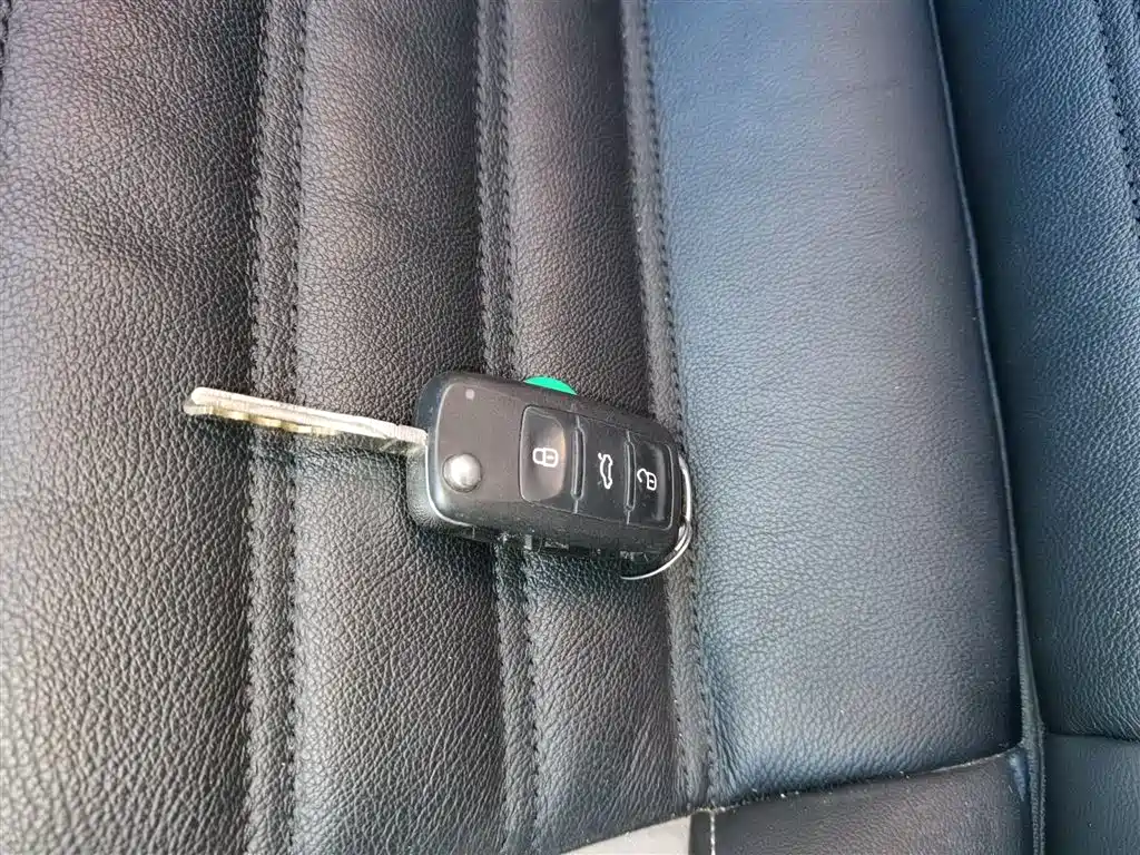 Volkswagen Sagitar 2016 280TSI Automatic R-Line фото 11