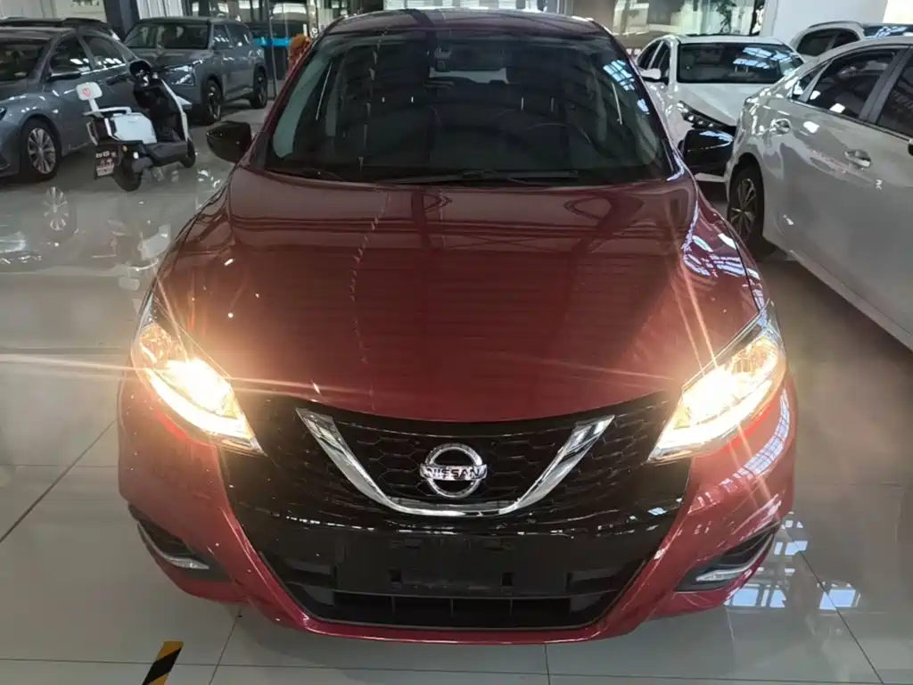 Nissan Tiida, миниатюра 3