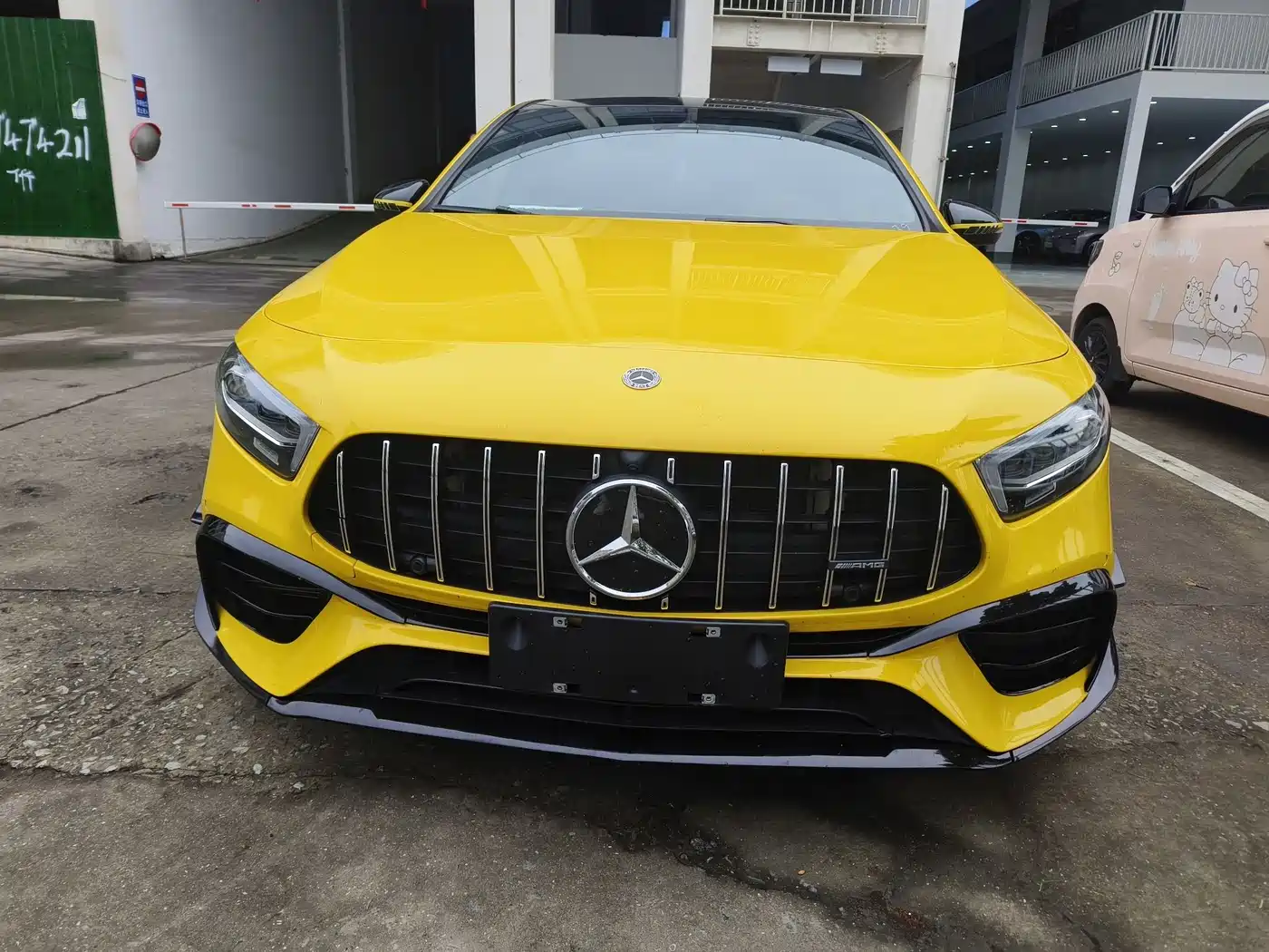 Mercedes-Benz A-Class AMG (Import) 2020 AMG A 35 4MATIC фото 2