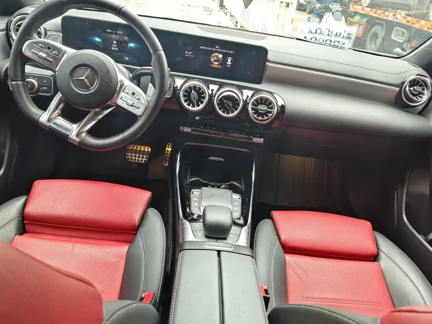 Mercedes-Benz A-Class AMG (Import) 2020 AMG A 35 4MATIC фото 8