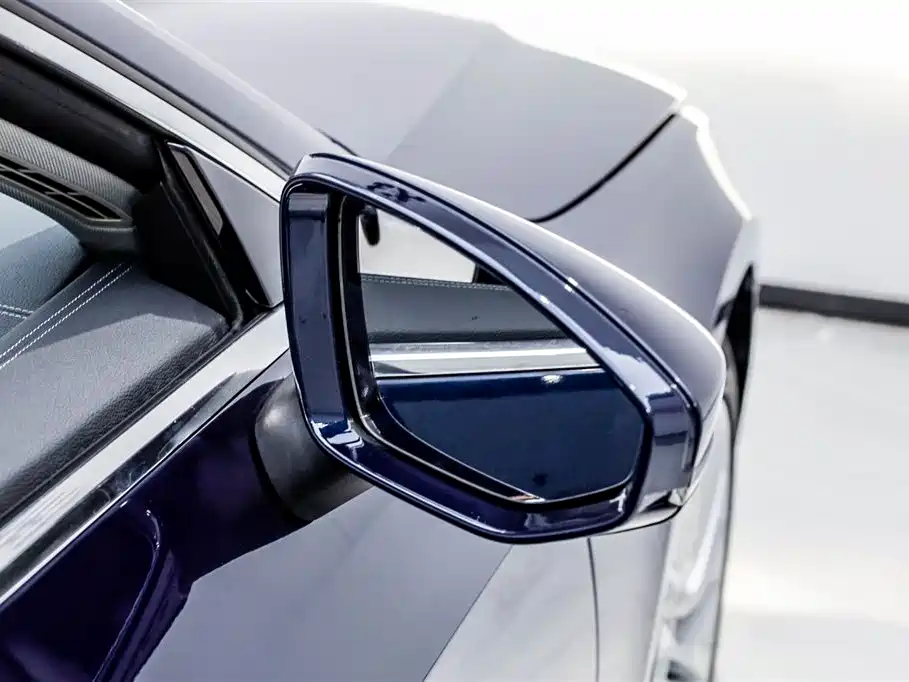 Audi A7L 2024 45TFSI S-line Dream Edition Crystal Package фото 16