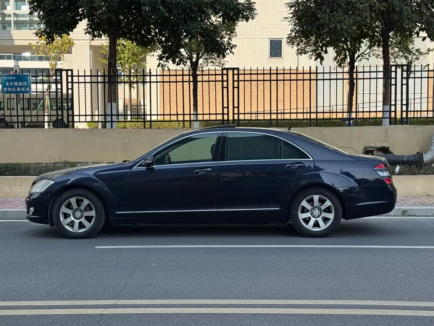 Mercedes-Benz S-Class фото 17