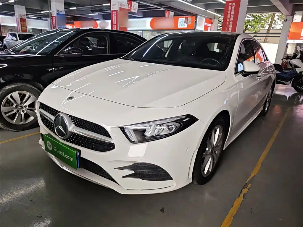 Mercedes-Benz A-Class 2022 Facelift A 200 L Sport Sedan Dynamic