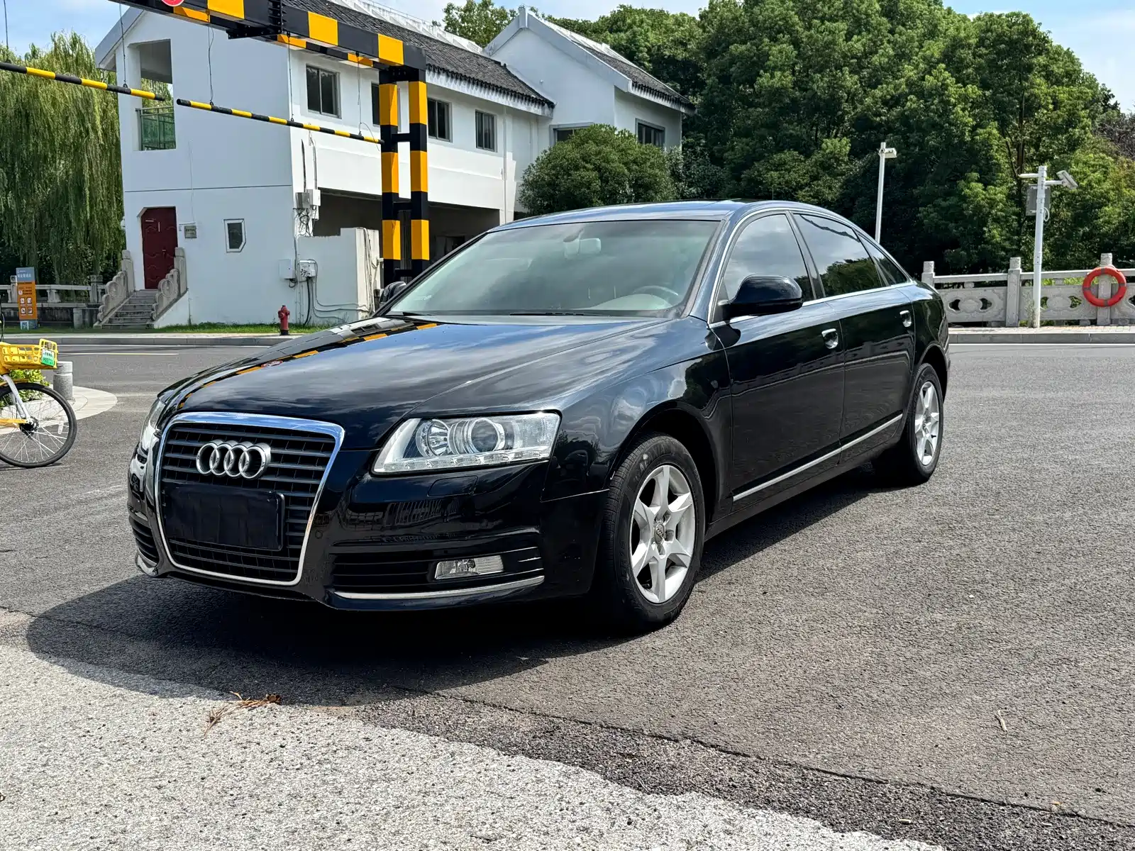 Фото 3 - Audi A6L